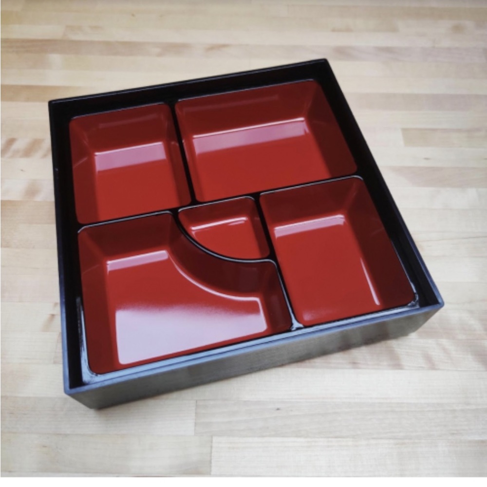 New PAIR of Lacquered Bento / Sushi Boxes